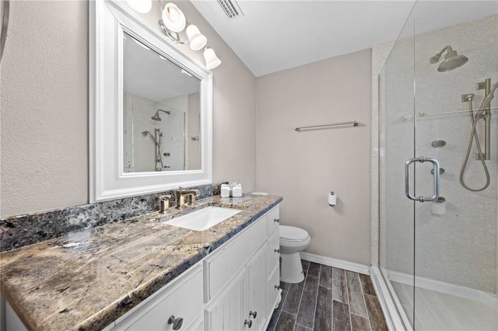 Image No.56-4 Bed Property for sale