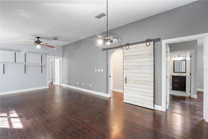 Image No.14-3 Bed Property for sale