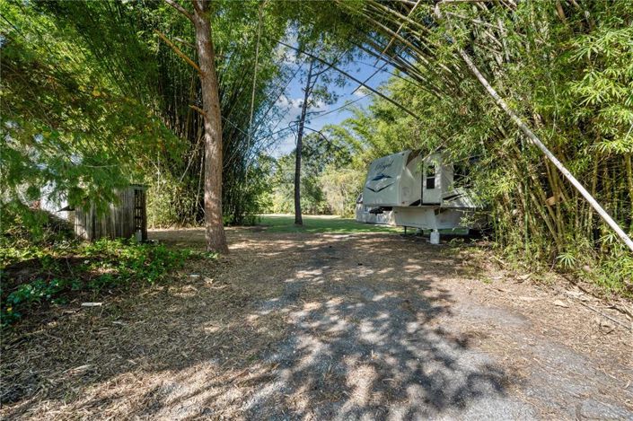 Image No.20-3 Bed Property for sale