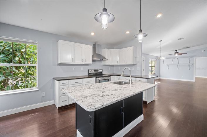 Image No.5-3 Bed Property for sale