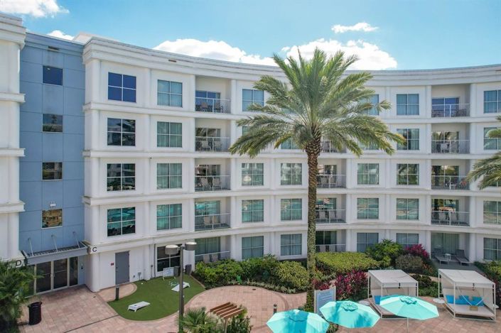 Image No.2-Propriété de 2 chambres à vendre à Celebration