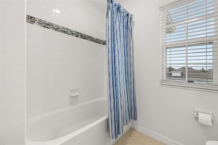 Image No.37-5 Bed Property for sale