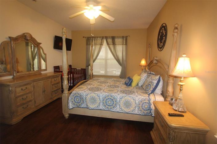 Image No.13-6 Bed Property for sale