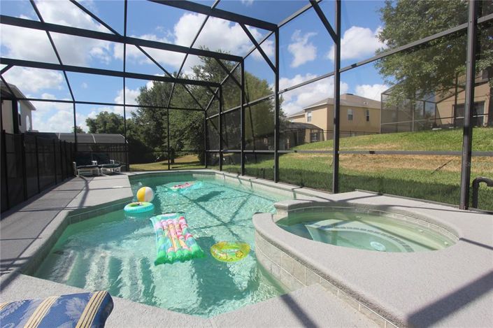 Image No.3-6 Bed Property for sale