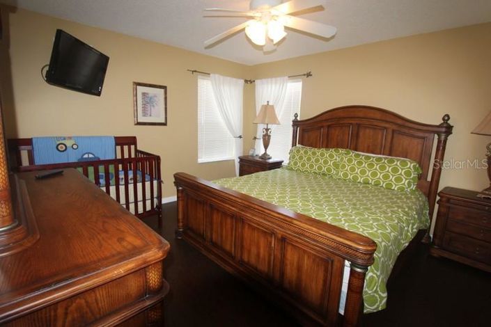 Image No.9-6 Bed Property for sale