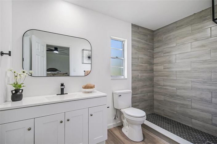 Image No.19-3 Bed Property for sale