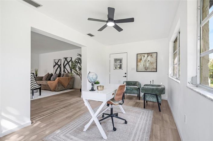 Image No.28-3 Bed Property for sale