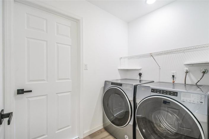 Image No.30-3 Bed Property for sale