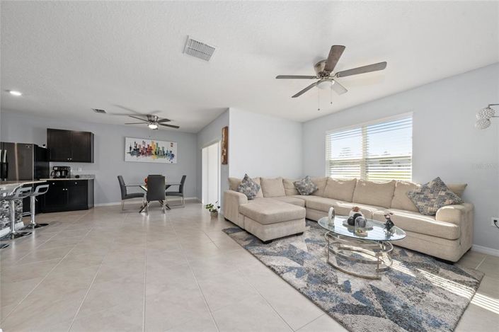 Image No.32-4 Bed Property for sale