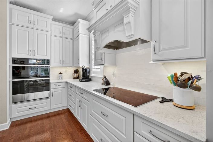 Image No.11-4 Bed Property for sale