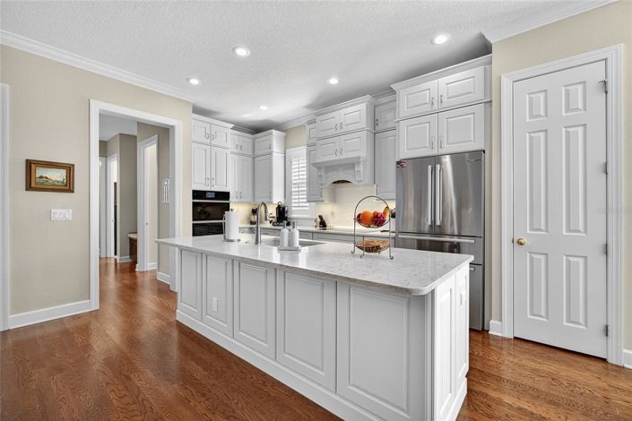 Image No.21-4 Bed Property for sale