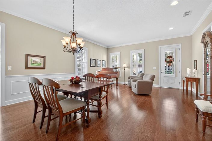 Image No.4-4 Bed Property for sale