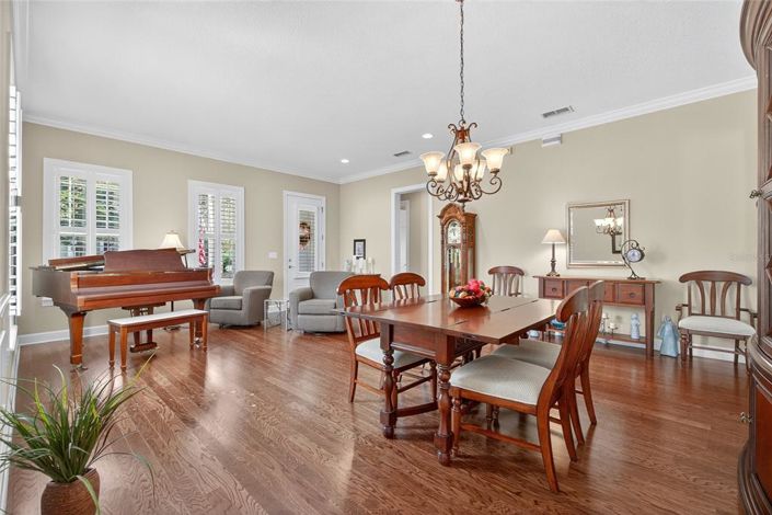 Image No.5-4 Bed Property for sale