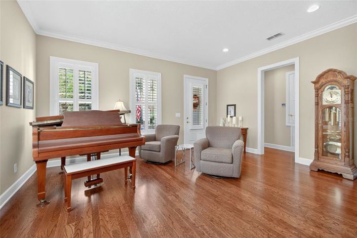 Image No.6-4 Bed Property for sale