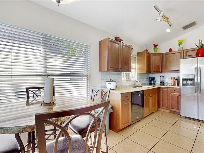 Image No.14-3 Bed Property for sale