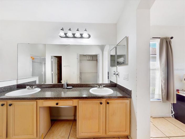 Image No.22-3 Bed Property for sale