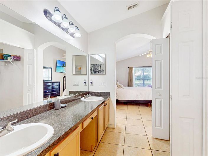 Image No.23-3 Bed Property for sale