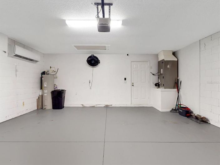 Image No.37-3 Bed Property for sale