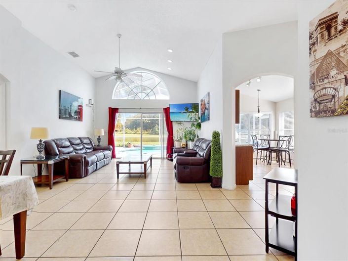 Image No.5-3 Bed Property for sale