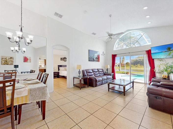 Image No.7-3 Bed Property for sale