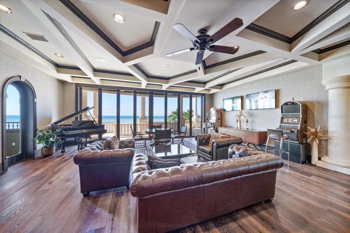 Image No.30-10 Bed Property for sale