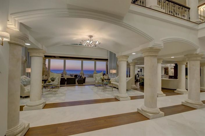 Image No.35-10 Bed Property for sale