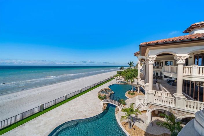 Image No.70-10 Bed Property for sale