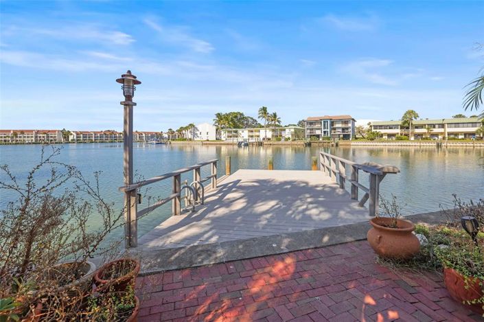 Image No.14-2 Bed Property for sale