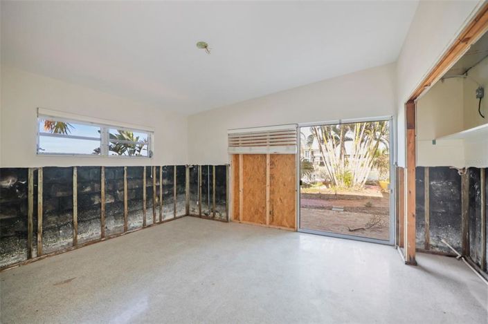 Image No.22-2 Bed Property for sale