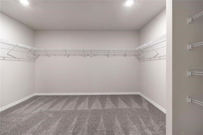 Image No.28-4 Bed Property for sale