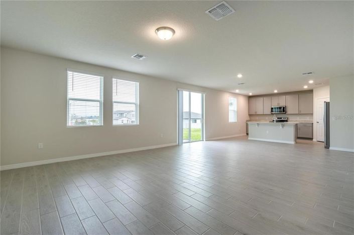 Image No.55-4 Bed Property for sale