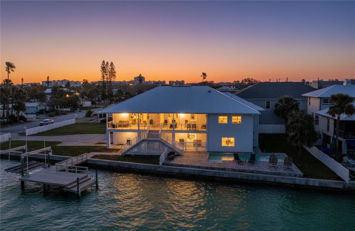 Image No.26-4 Bed Property for sale