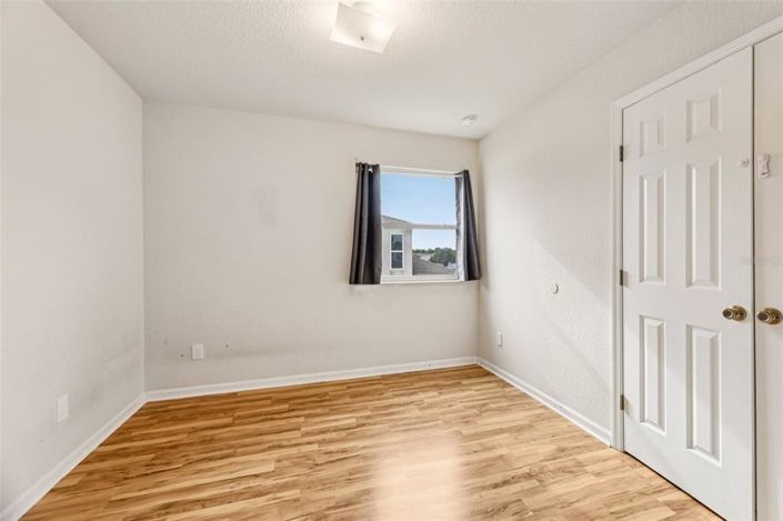 Image No.31-6 Bed Property for sale