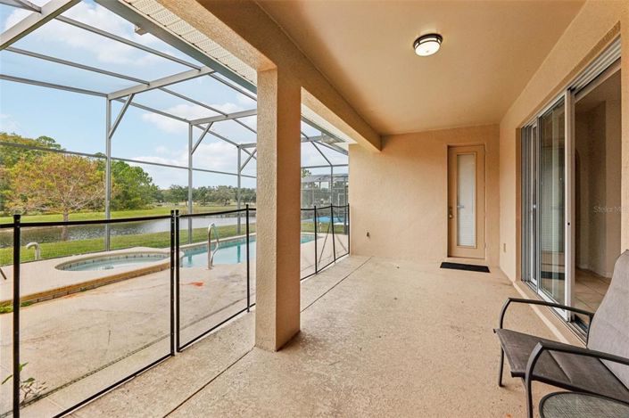 Image No.37-6 Bed Property for sale