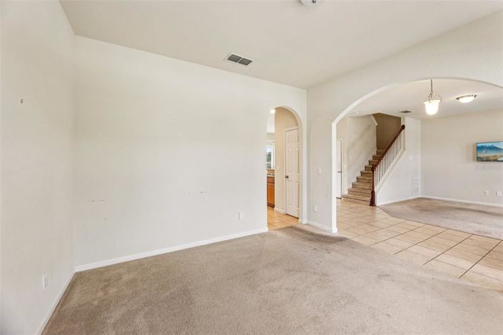 Image No.9-6 Bed Property for sale