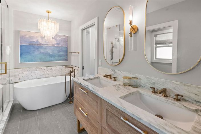 Image No.20-3 Bed Property for sale