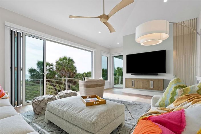 Image No.29-3 Bed Property for sale