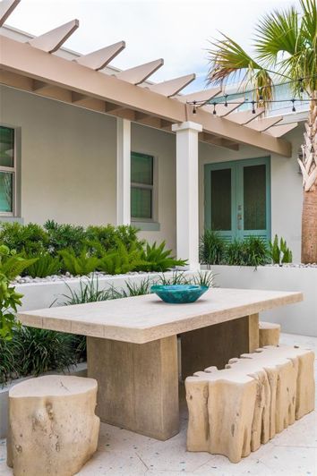 Image No.6-3 Bed Property for sale