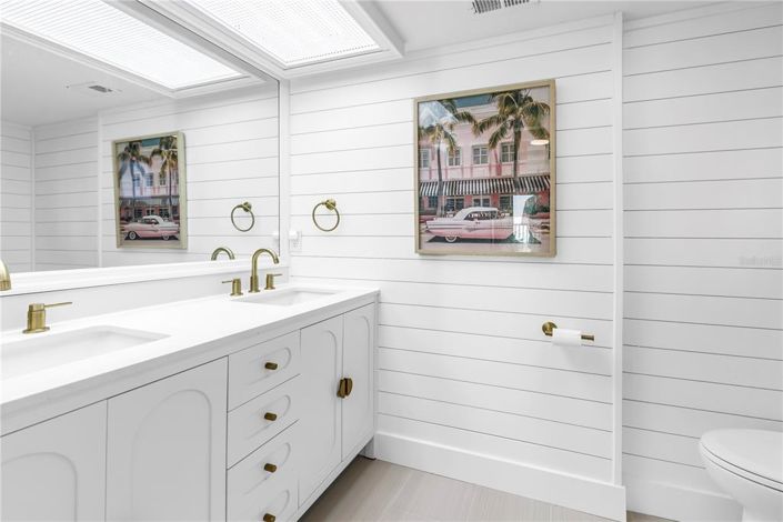 Image No.17-3 Bed Townhouse for sale