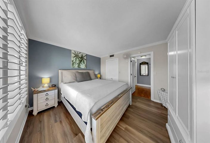 Image No.24-2 Bed Property for sale