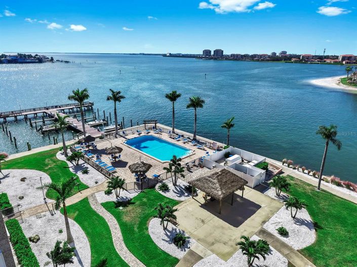 Image No.33-2 Bed Property for sale