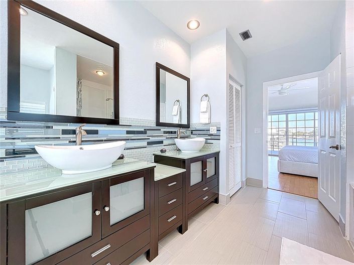 Image No.18-3 Bed Property for sale