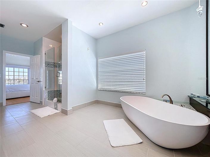 Image No.20-3 Bed Property for sale