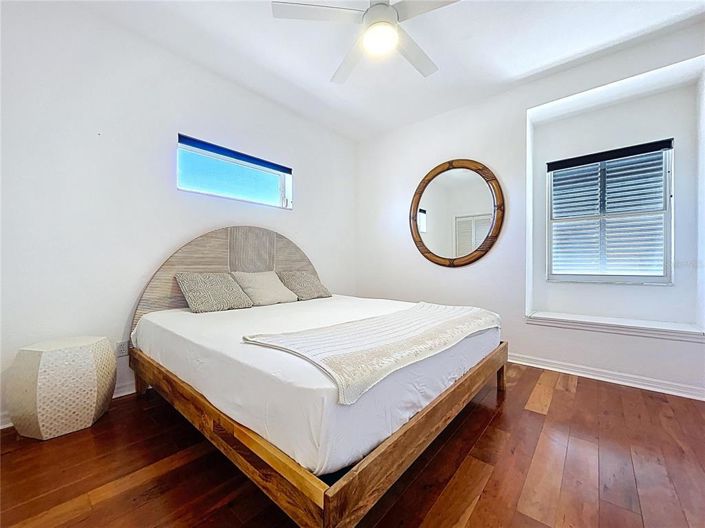 Image No.26-3 Bed Property for sale