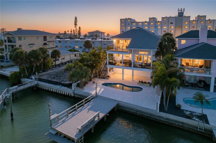 Image No.40-3 Bed Property for sale