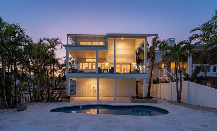 Image No.41-3 Bed Property for sale