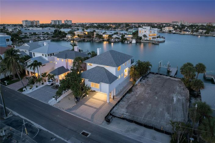 Image No.51-3 Bed Property for sale