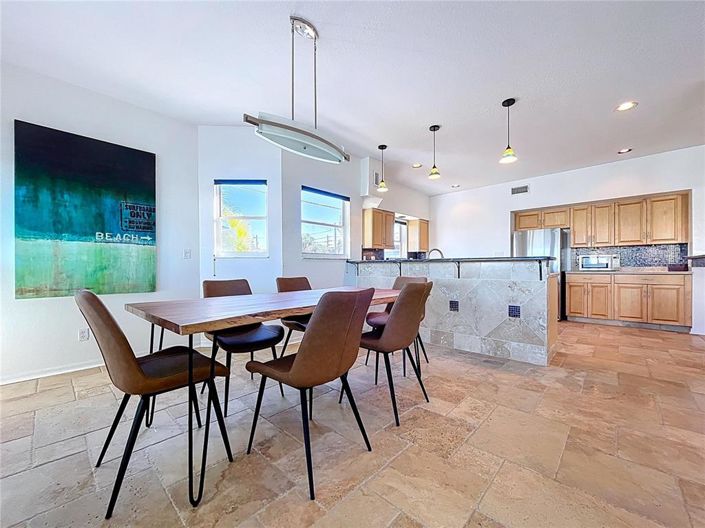 Image No.8-3 Bed Property for sale