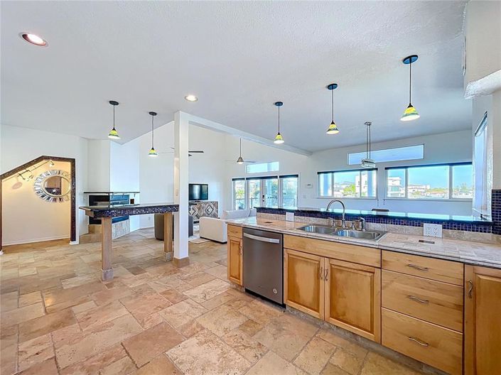 Image No.9-3 Bed Property for sale