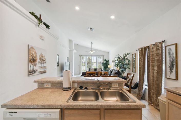 Image No.16-4 Bed Property for sale